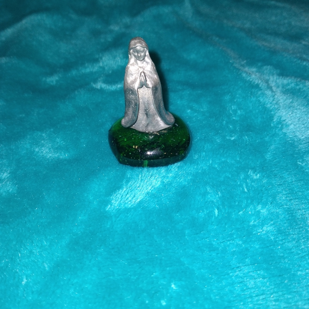 Pewter trinkets